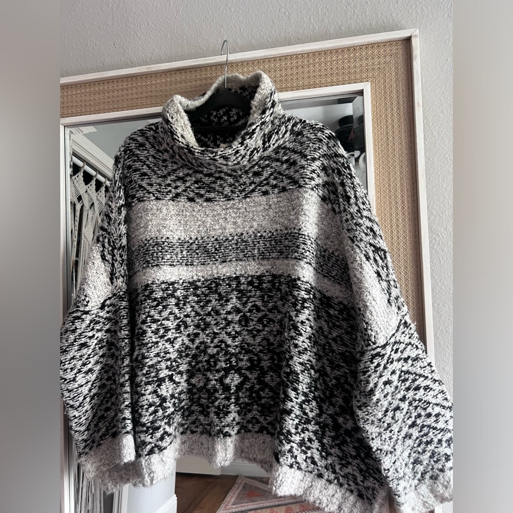 Moth box oversized sweater